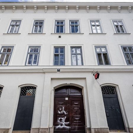 Bpr Stylish Vagabond Apartment With Ac Budapeste Exterior foto