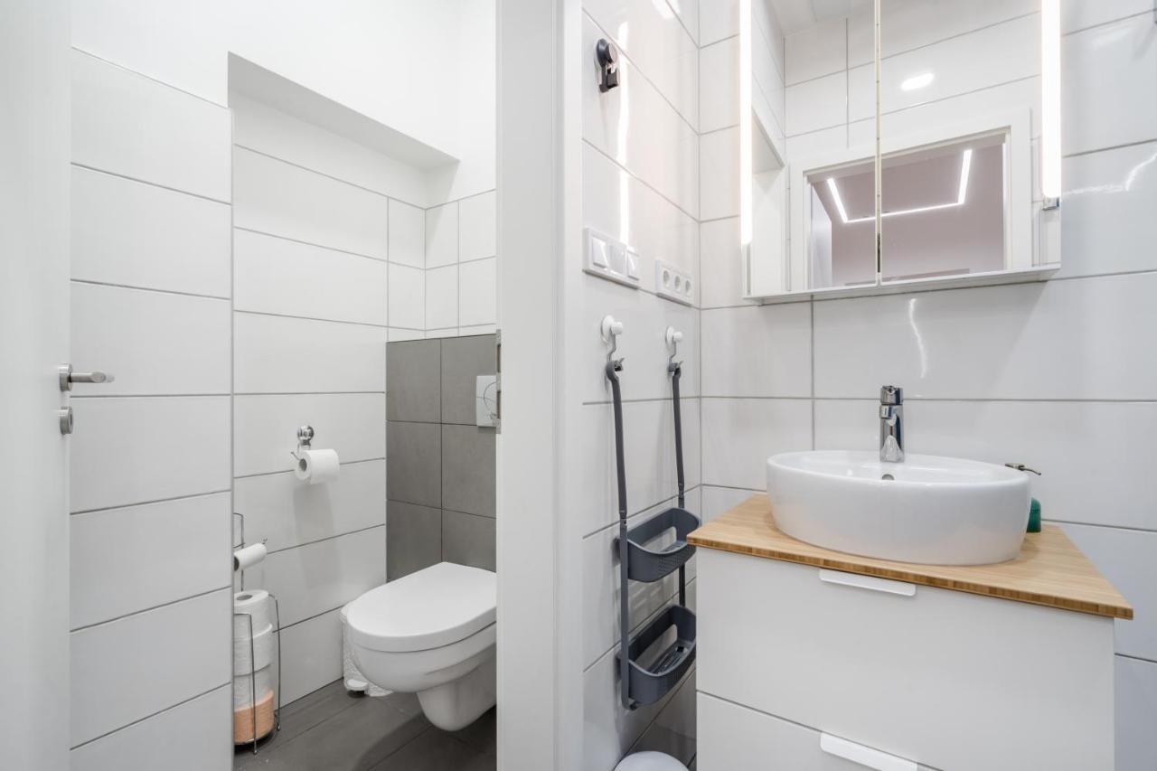 Bpr Stylish Vagabond Apartment With Ac Budapeste Exterior foto